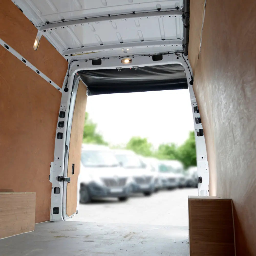 Man TGE Barn Door Cover (2017 Onwards) - UK Custom Covers