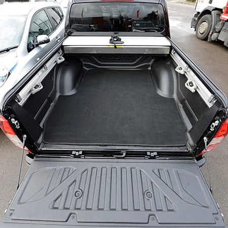 Nissan Navara NP300 Trunk Liner (2016 Onwards) - UK Custom Covers